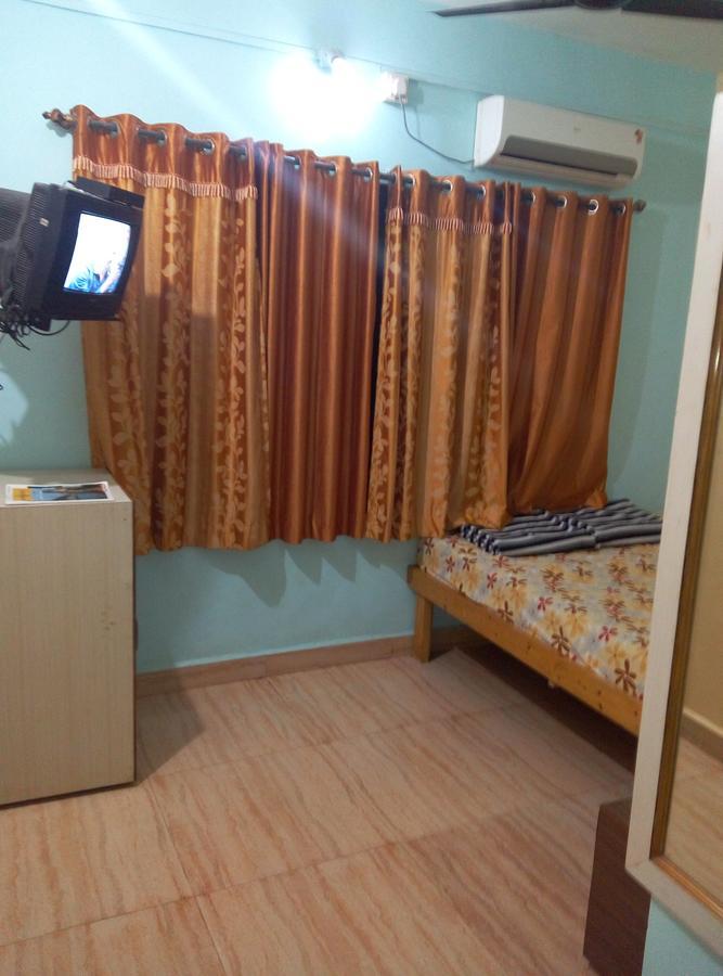 Om Shree Bed And Breakfast Harihareshwar Стая снимка